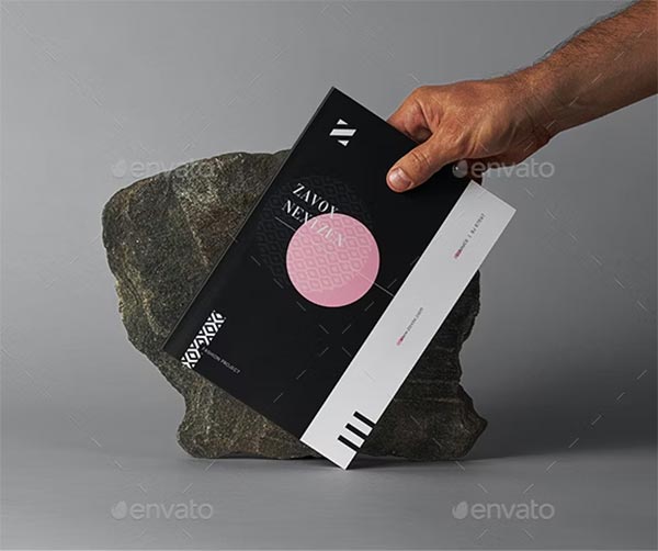 Minimal Fashion Brochure & Magazine Catalog Template